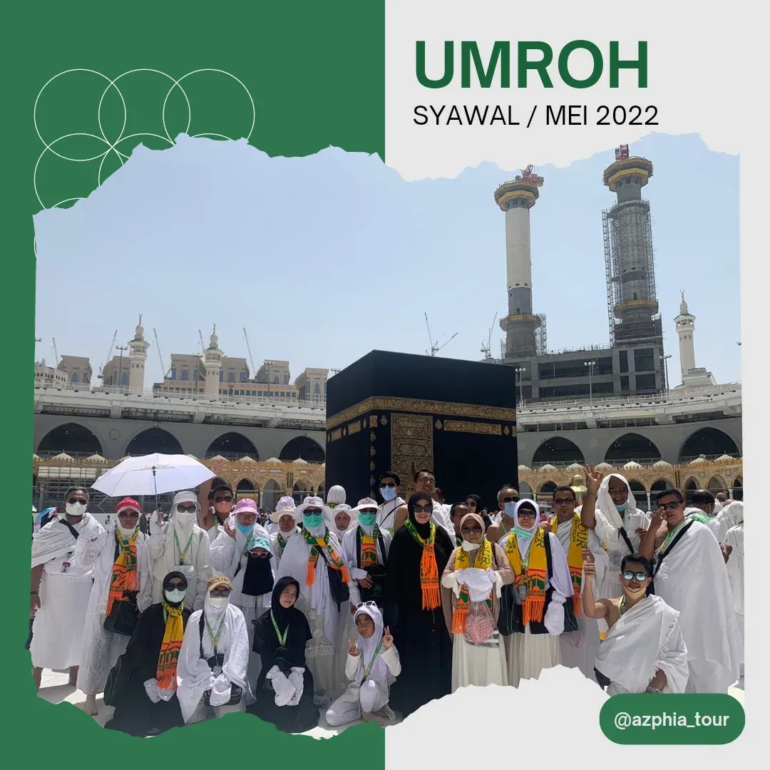 Jamaah umroh AZPHIA di depan Ka'bah Masjidil Haram, umroh Syawal Mei 2022